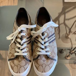 Coach lace up shoes